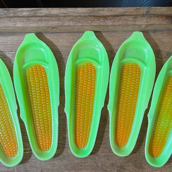 Dining Set Of Five Vintage Plastic Corn Holder Plates Corn Shaped